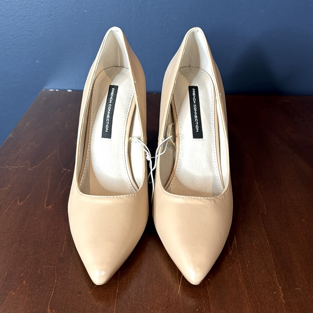 French Connection Sierra Pump size 7